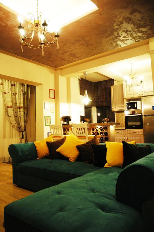 Classic Apartment Braşov Exterior foto