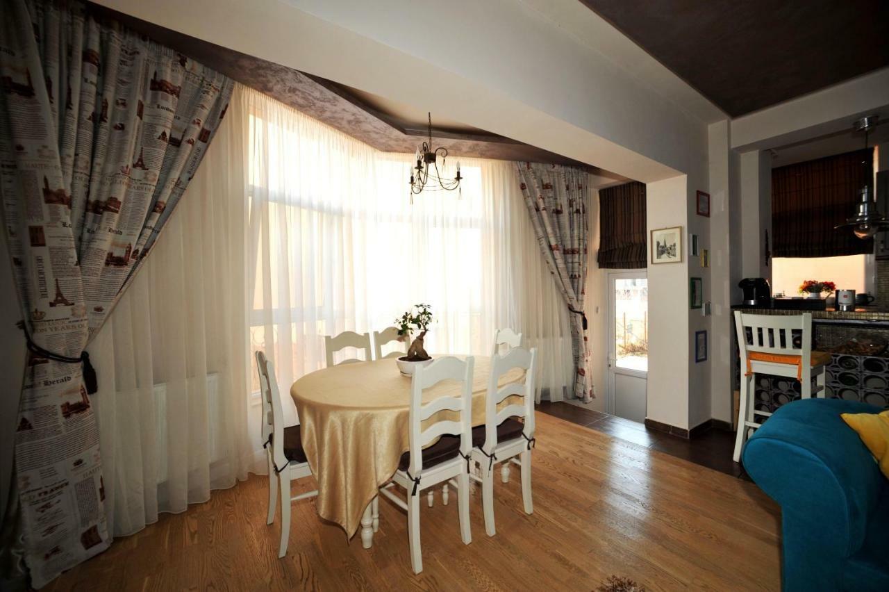 Classic Apartment Braşov Exterior foto